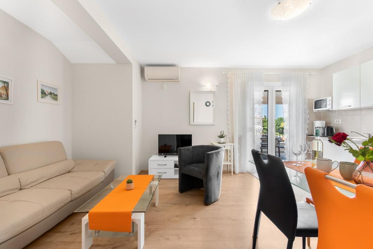 Villa Hope - Apartments With Shared Pool ポレッチ エクステリア 写真