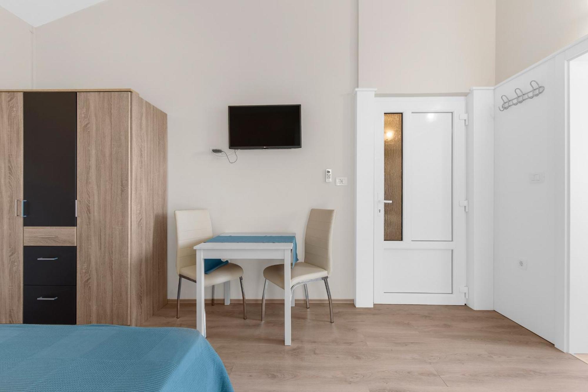Villa Hope - Apartments With Shared Pool ポレッチ 部屋 写真