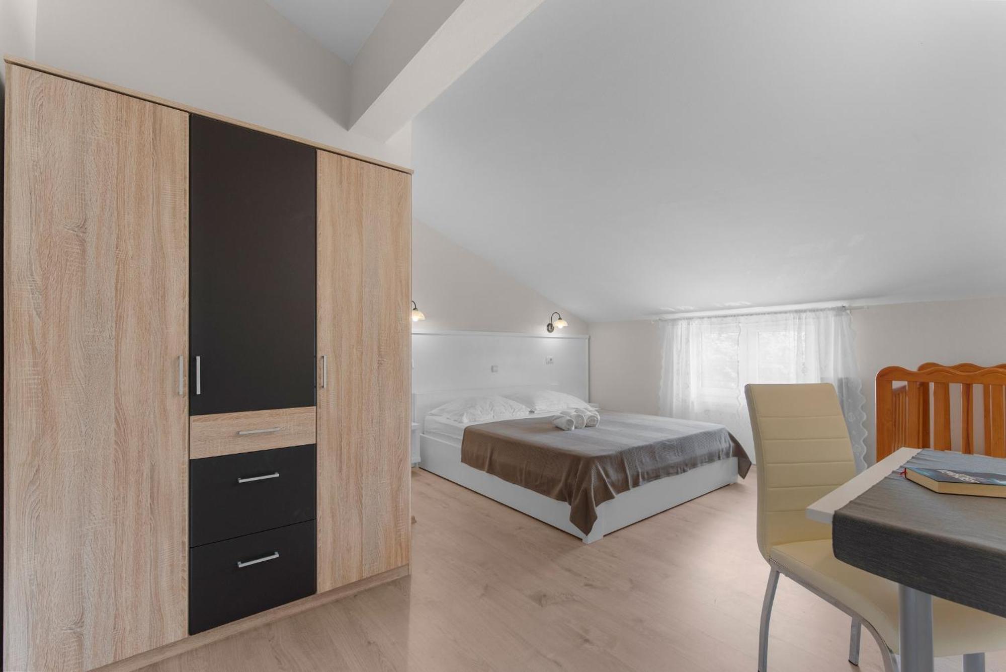 Villa Hope - Apartments With Shared Pool ポレッチ 部屋 写真