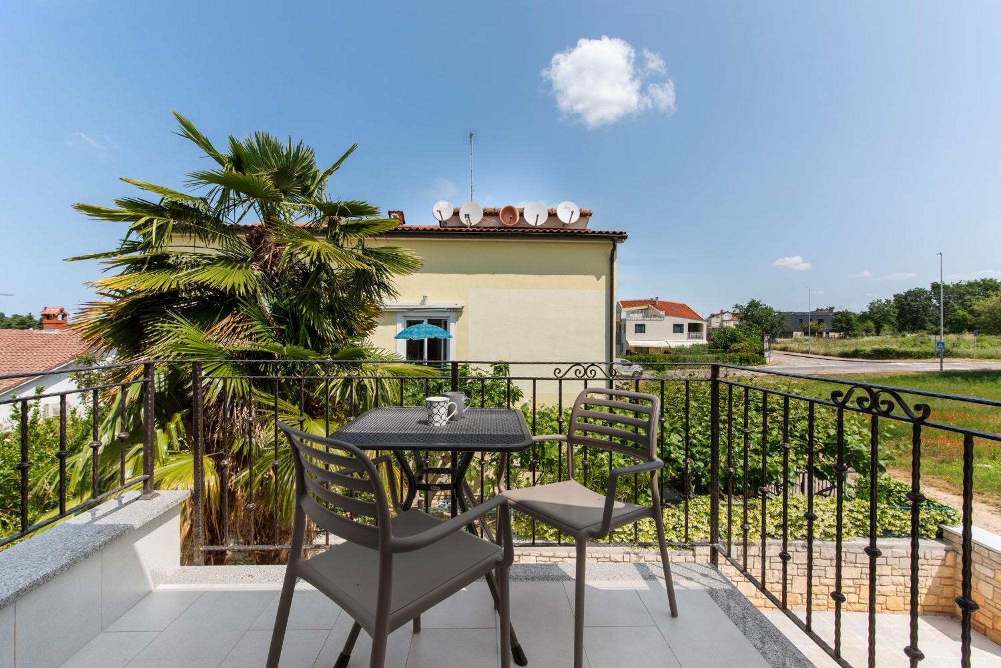 Villa Hope - Apartments With Shared Pool ポレッチ 部屋 写真